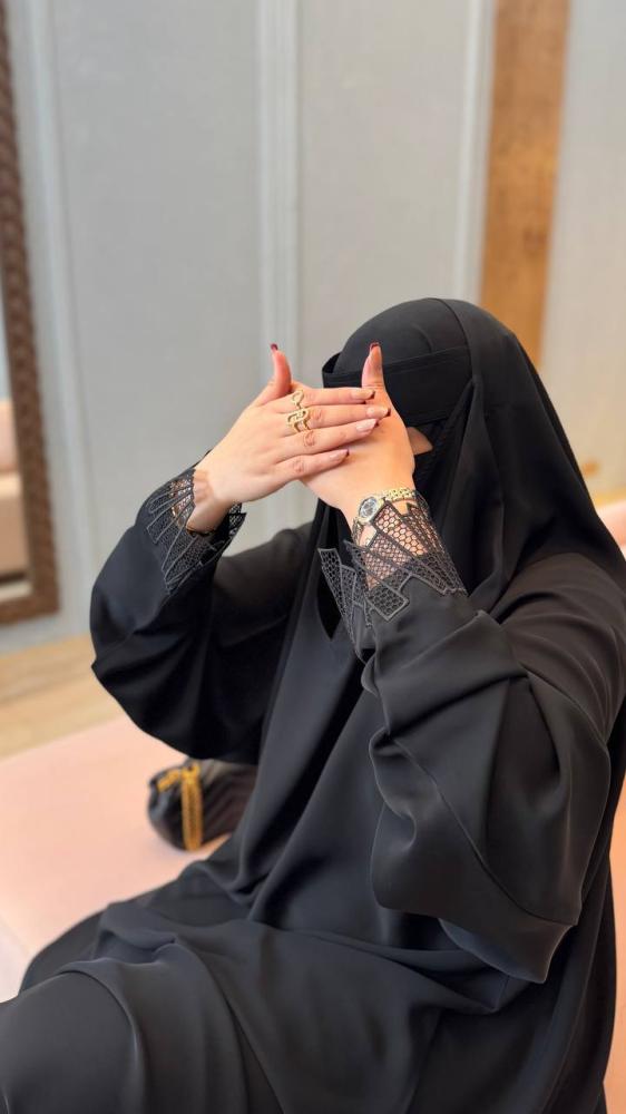 عباية رأس إسلامية - حشمة وأناقة بإطلالة راقية - ركن الحجاب