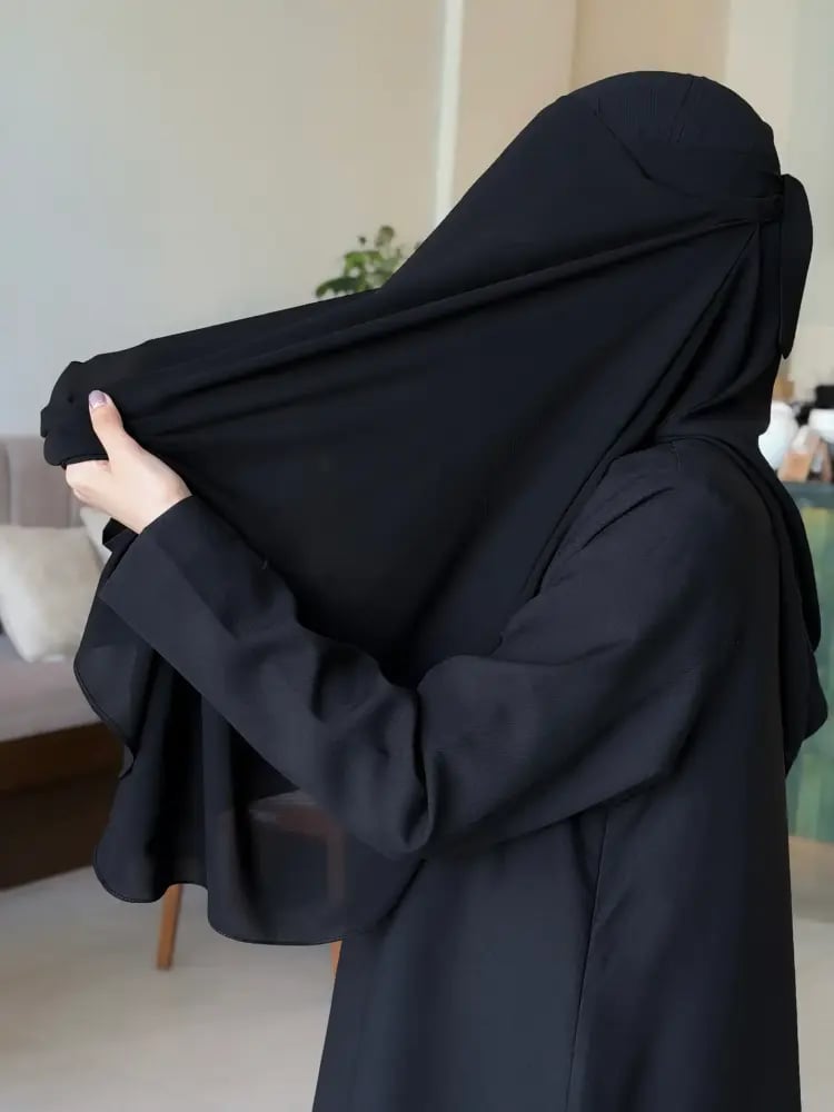 نقاب باب الحارة كلوش كبير