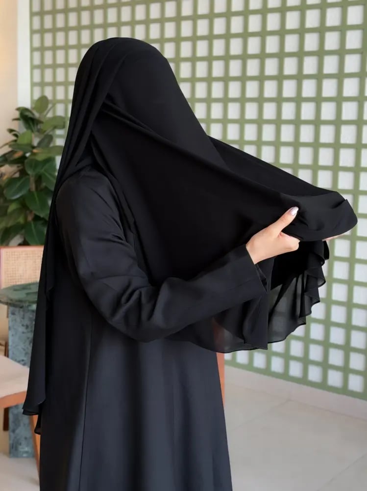 نقاب باب الحارة طويل