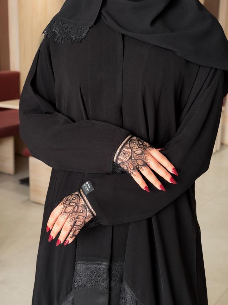 عباية لورينا