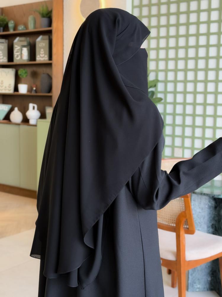 نقاب باب الحارة وسط