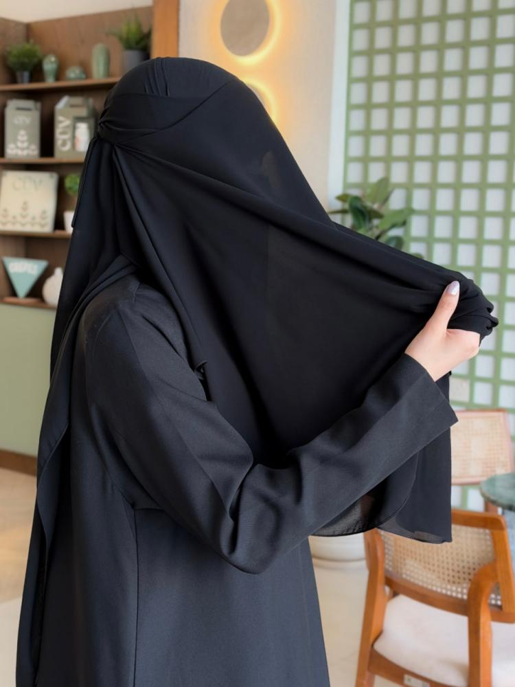نقاب باب الحارة وسط