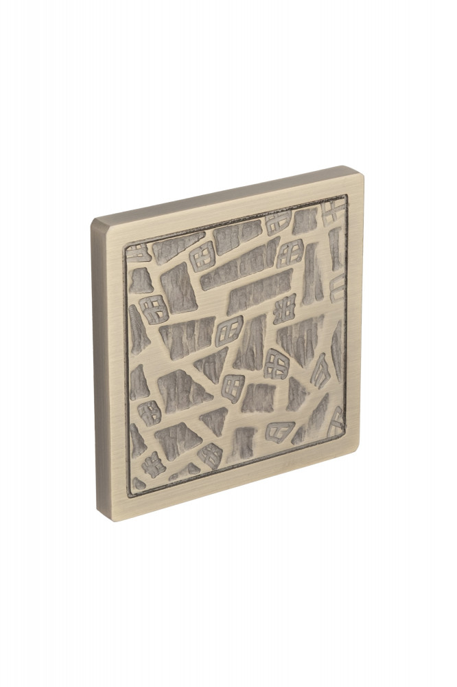 I dislike a fixed door with a copper color