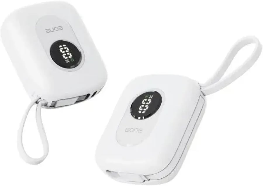 EONE Mini Power Bank 10000mAh – باور بنك صغير جداً أصغر من بطاقة الصراف بثلاث منافذ USB وشاشة رقمية