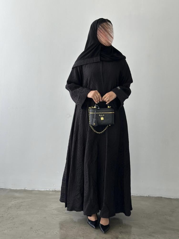عباية نص كلوش قماش(جاكار)