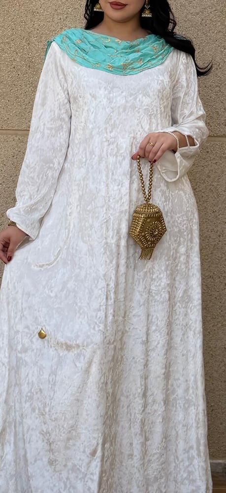 Rongg gown