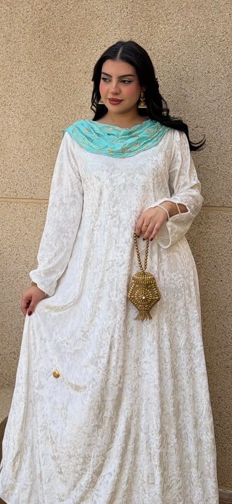 Rongg gown