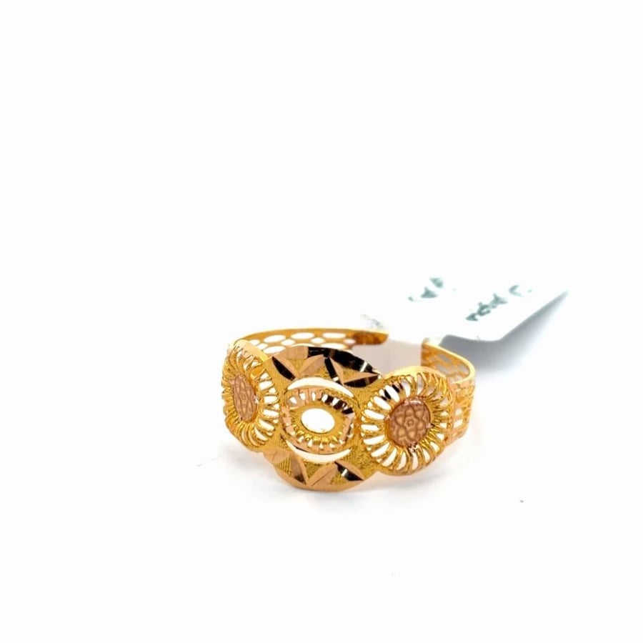 خاتم  تصميم انيق عيار 21