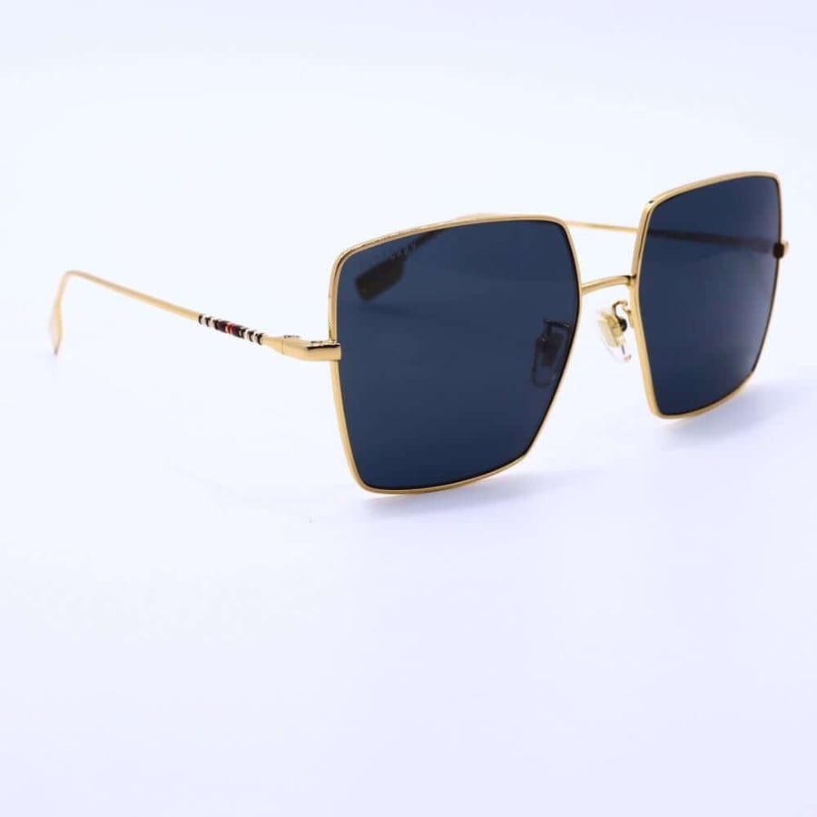 نظارة شمسية ماركة BURBERRY موديل BE3133