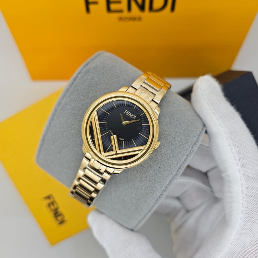 ساعة فندي FENDI النسائية