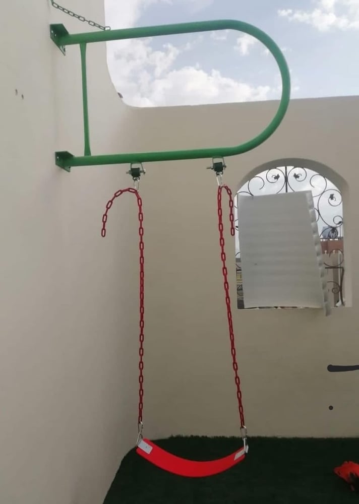 المرجيحة الجدارية المعلقة
