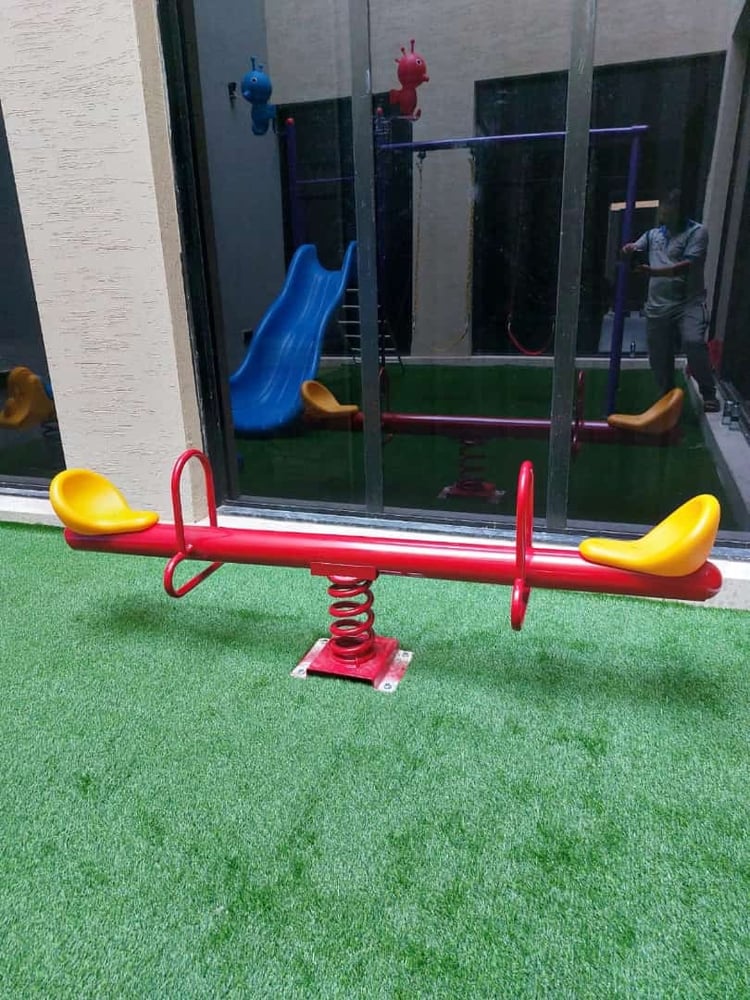 ميزان شخصين