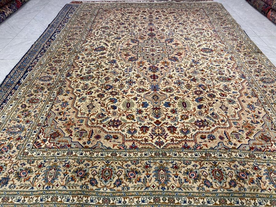 سجاد ايراني كاشان - صناعة و نسيج يدوي | مقاس: 2.8x4 m