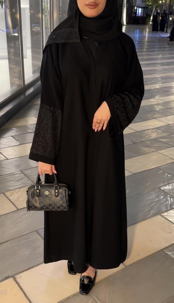 عباية " غدي"