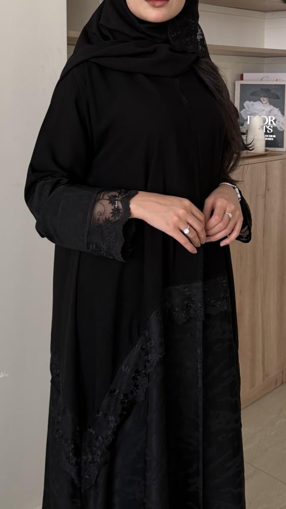 عباية " مسك"