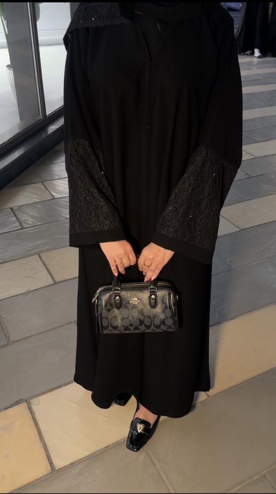 عباية " غدي"