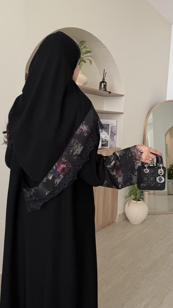 عباية " ترف" شحن خلال ٣ ايام