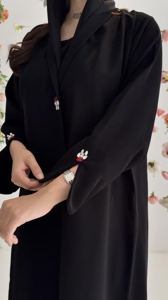عباية رسمية مع كرستال أنيقة