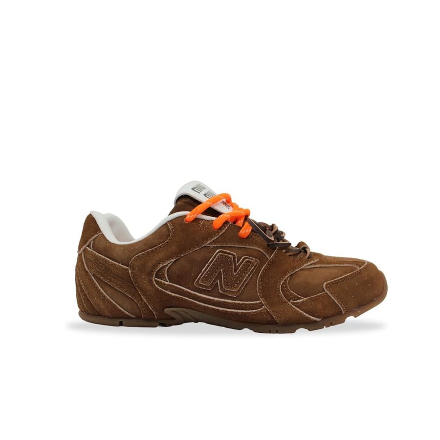 جزمة 530 New Balance Miu Miu