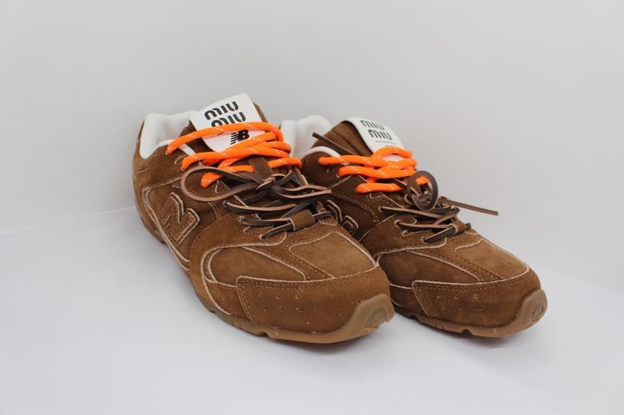 جزمة 530 New Balance Miu Miu