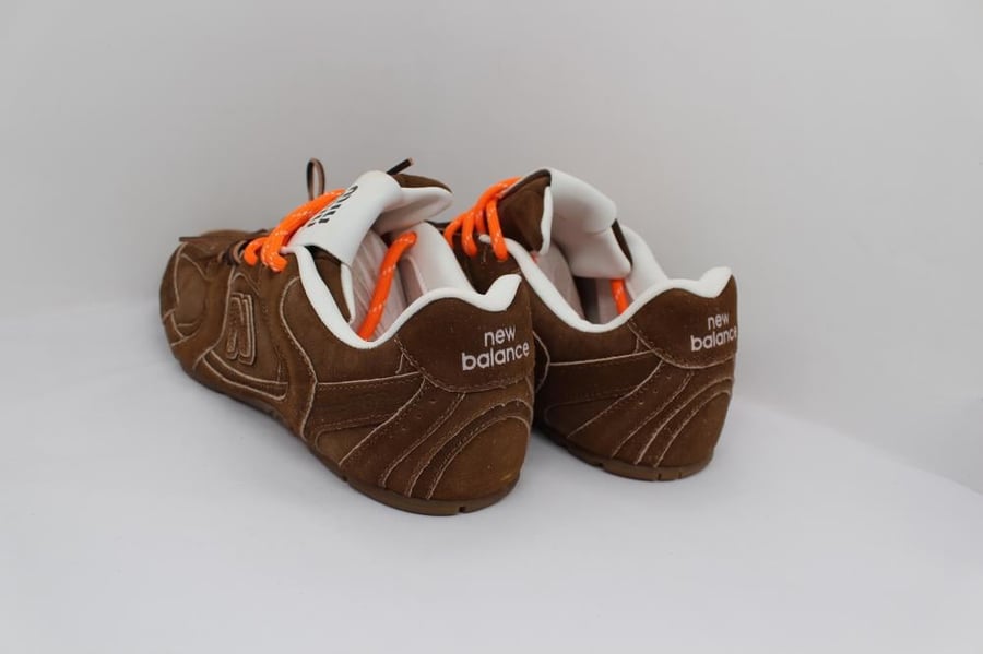 جزمة 530 New Balance Miu Miu