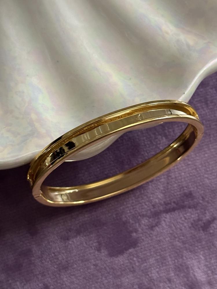 Charm bangle - Gold