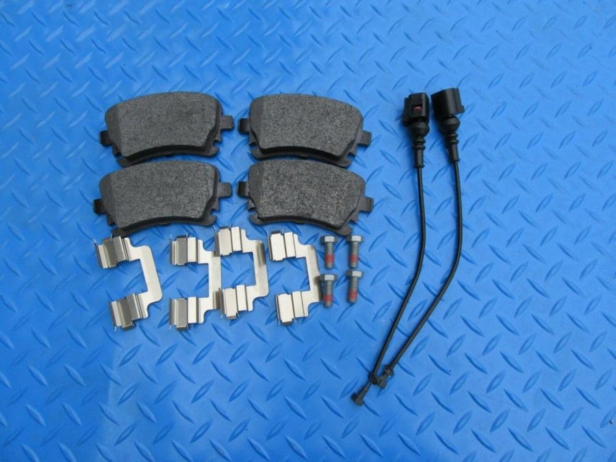Bentley brake pads rear flying