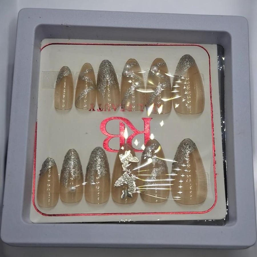 NAILS IN 12