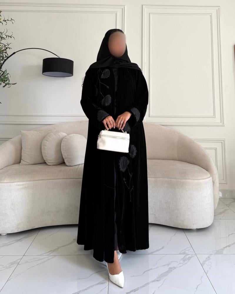 عباية مخمل نص كلوش شك يدوي بالخرز اورجنزا