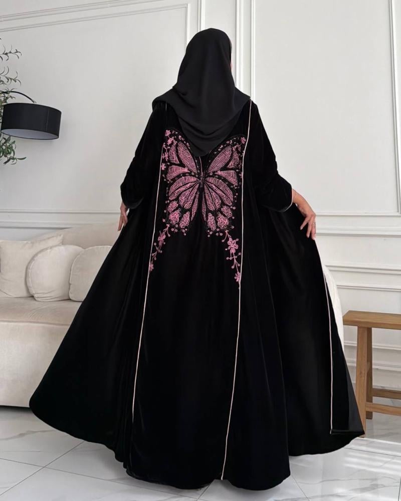 عباية فراشة مخمل وردي وأسود نص كلوش بتطريز كمبيوتر