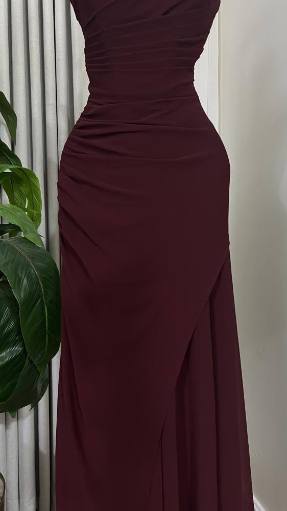 فستان ليسا