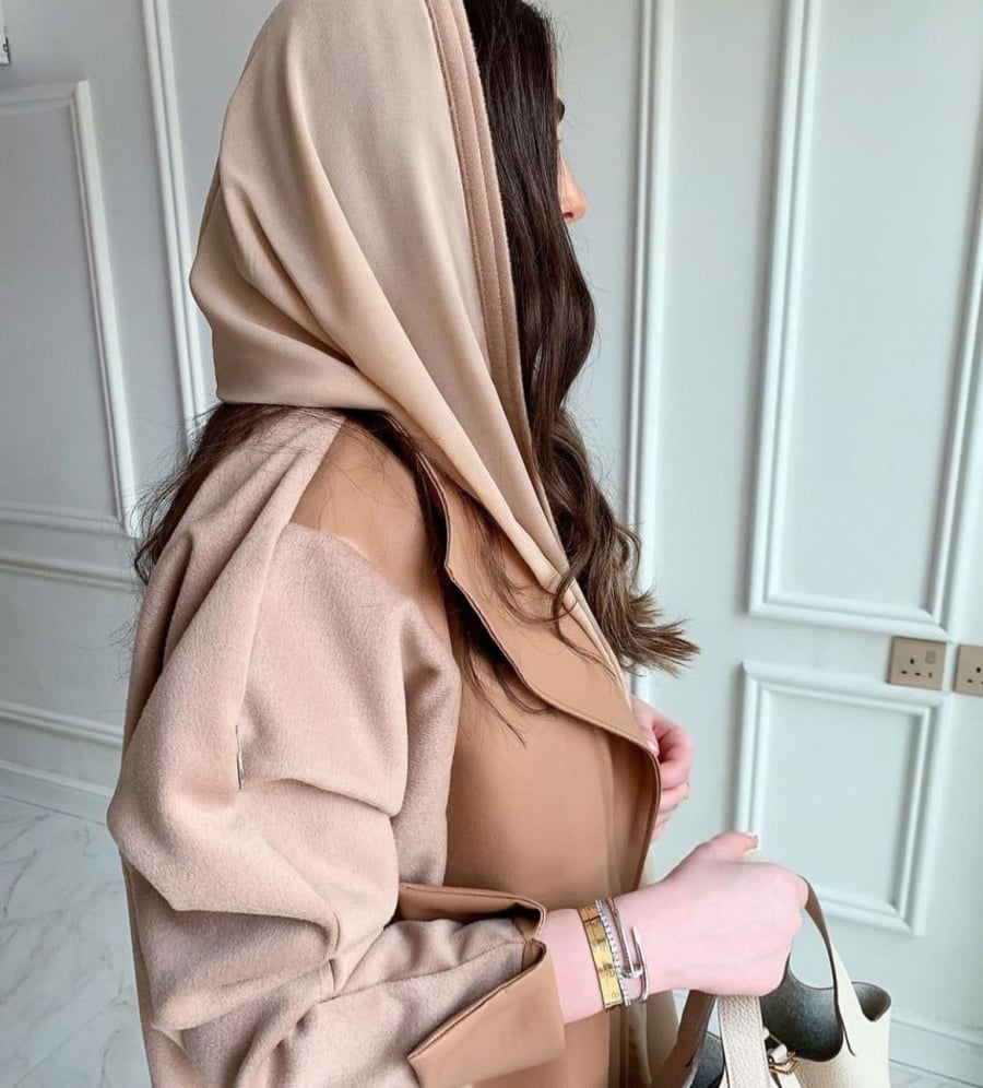 BEIGE COLLECTION #220