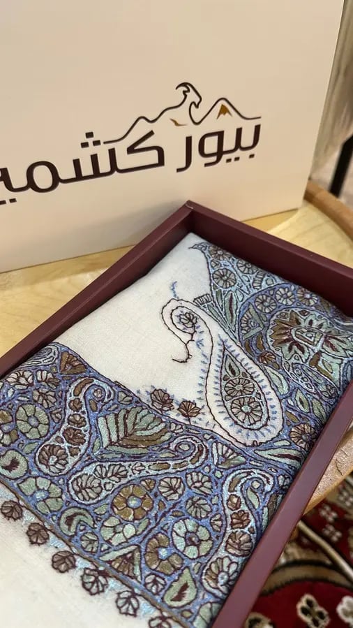 شال  سوبر باشمينا تطريز يدوي A2 مقاس   58