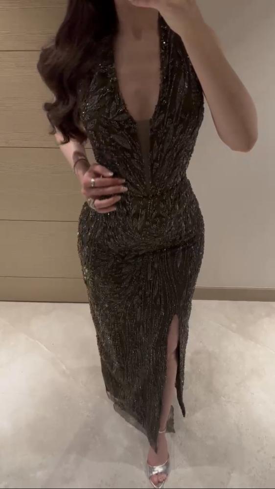 Green evening dress embroidered