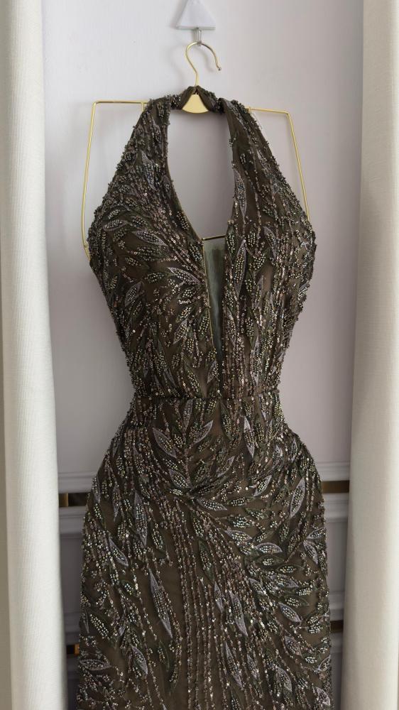 Green evening dress embroidered