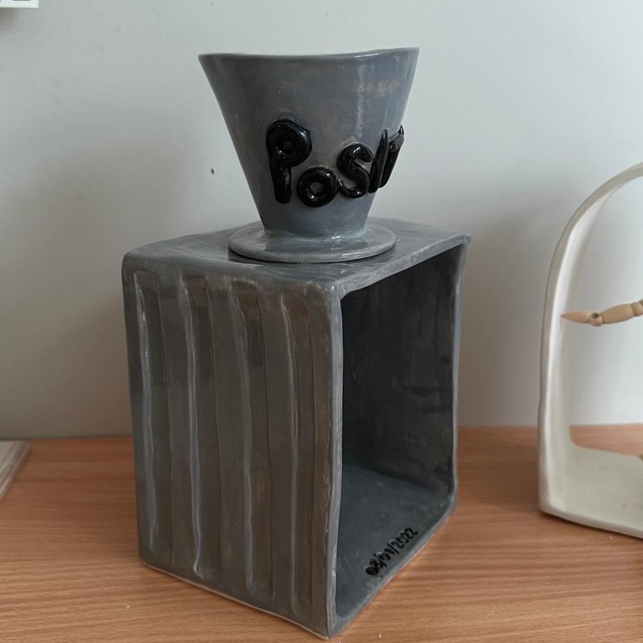 قاعدة V60 شاحنه