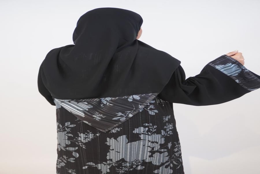 عباية دانيه