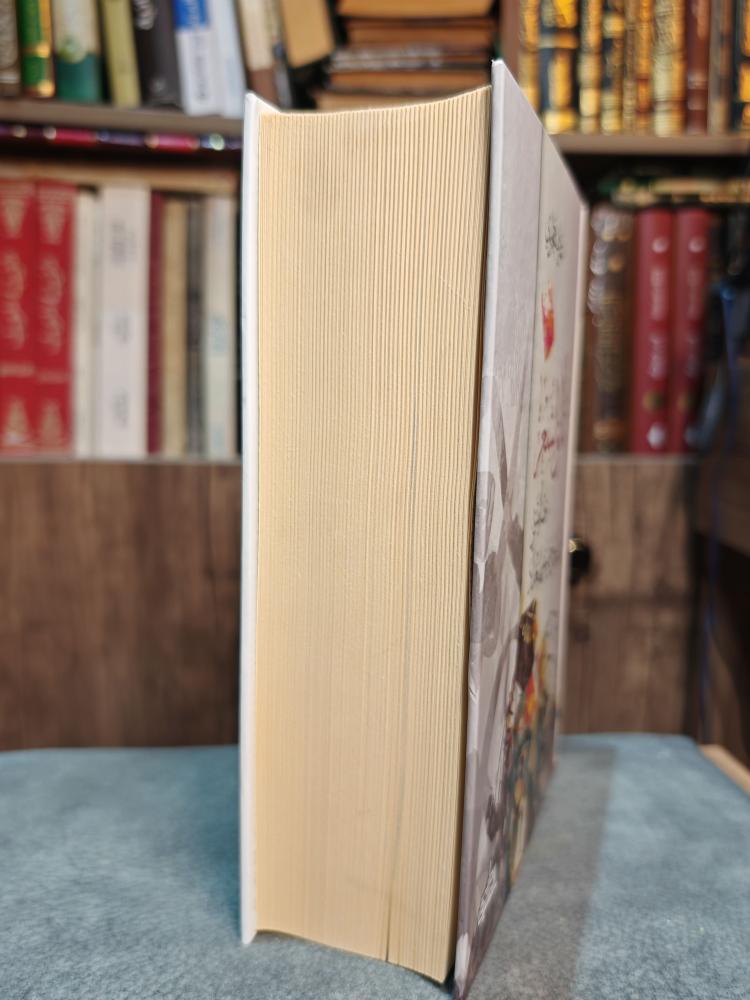 كتاب تألق الشعر عصر المتنبي من ابن الرومي حتى سقوط بغداد