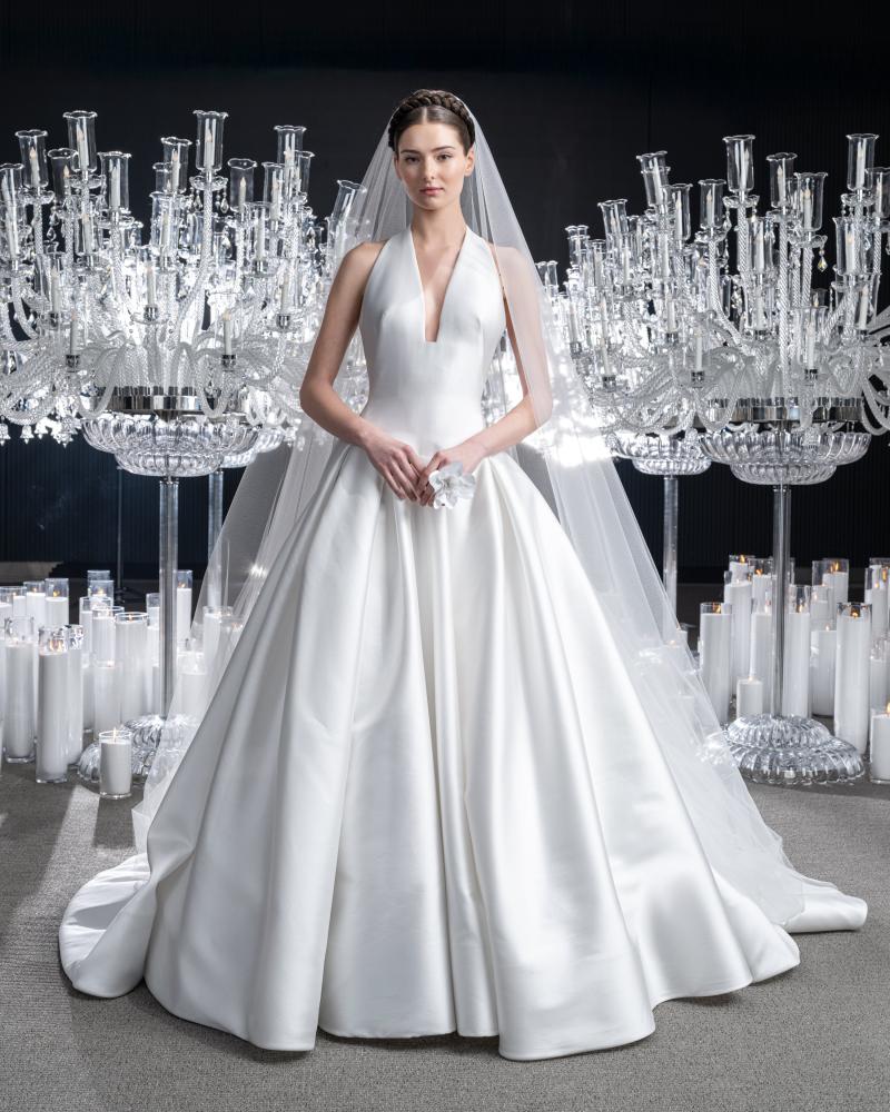 فستان زفاف ريم عكرا ربيع 2026 LOOK2
