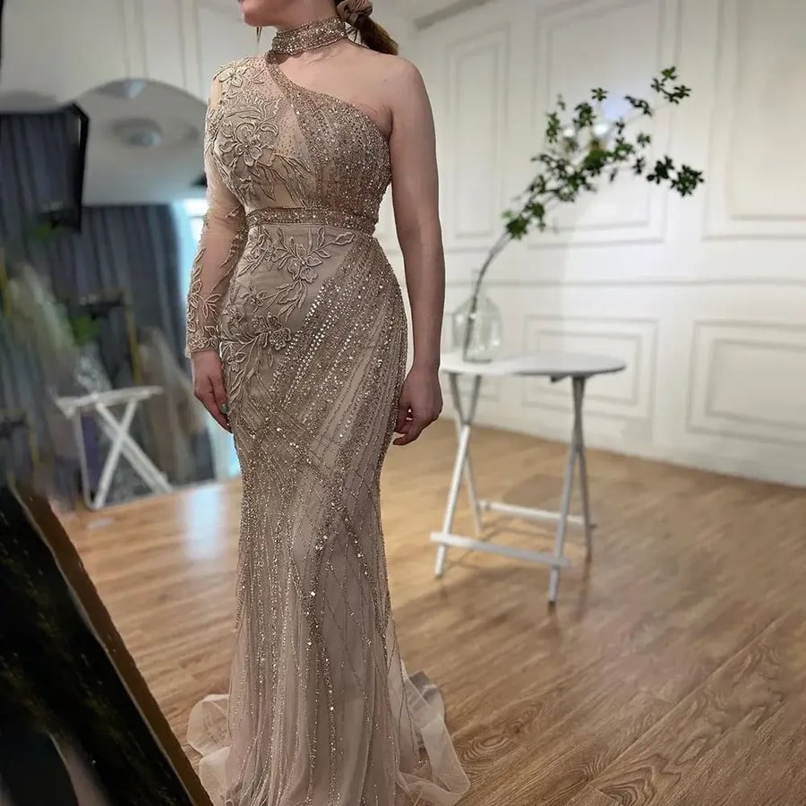Elegant evening dress suitable for parties | ST5-4685 | Doha Dresses