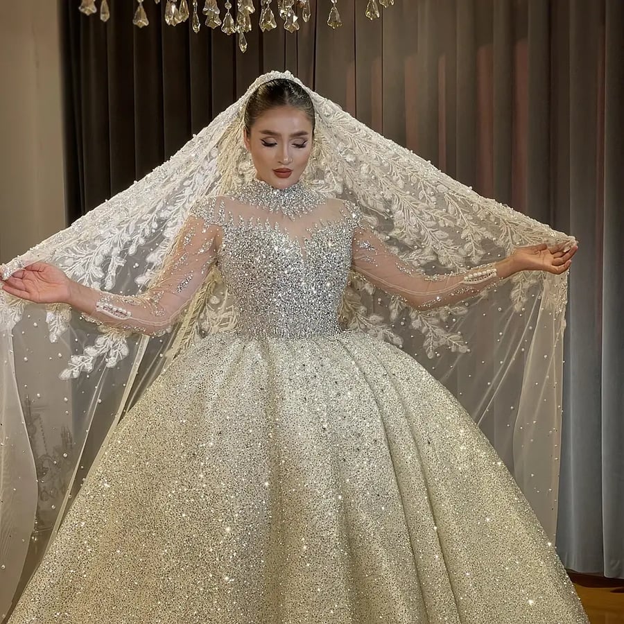 فستان زفاف ياقة عالية      | NS5000 |  فساتين زفاف فخمة