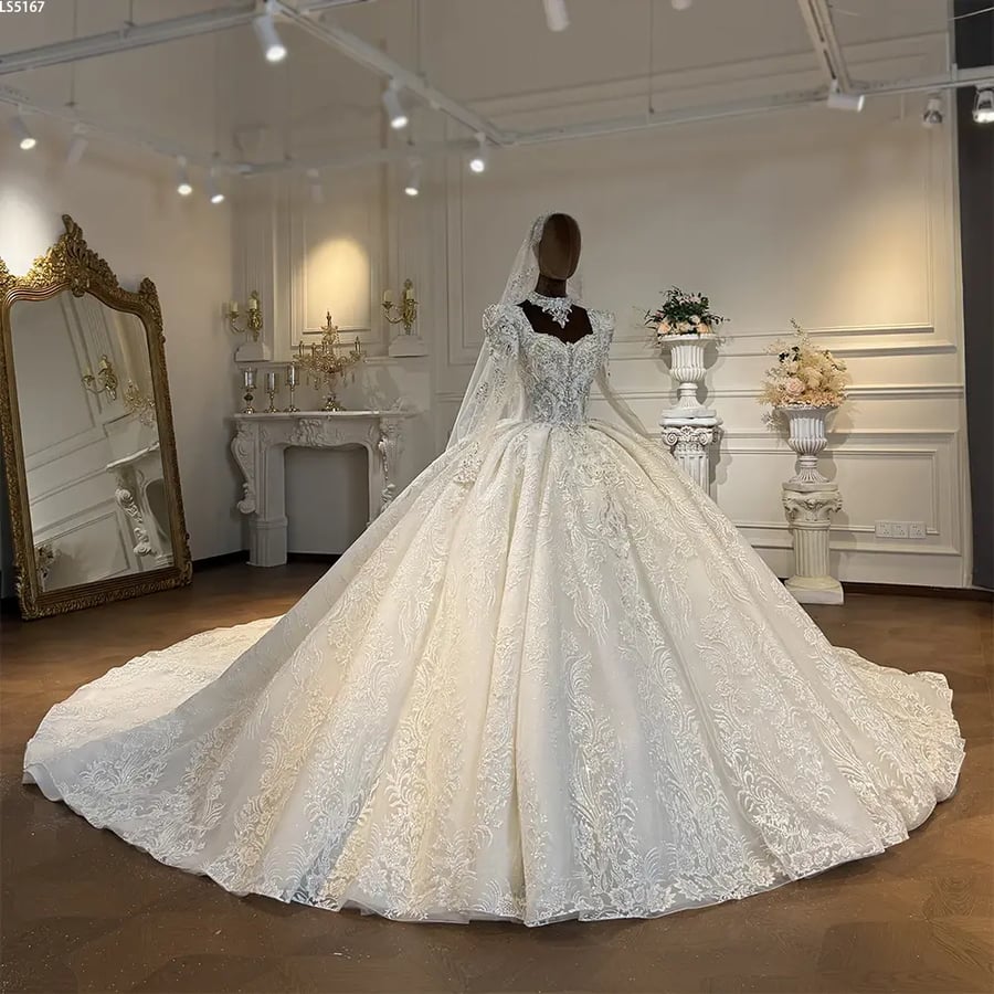 فستان زفاف أكمام طويلة بياقة قلب ناعمة   | NS5167 |  Wedding dresses 2027