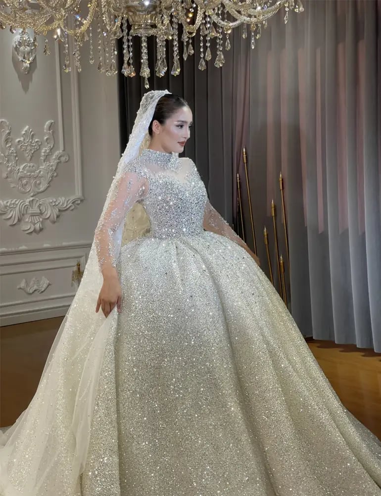 فستان زفاف ياقة عالية      | NS5000 |  فساتين زفاف فخمة