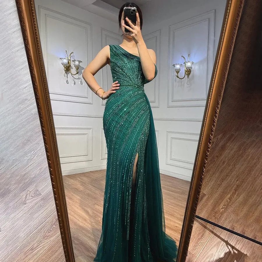 A distinguished evening dress, star of the season | ST5-4185 | dresses