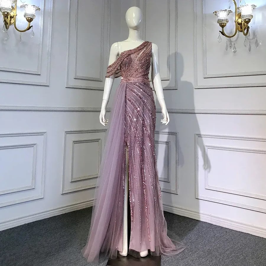 A distinguished evening dress, star of the season | ST5-4185 | dresses