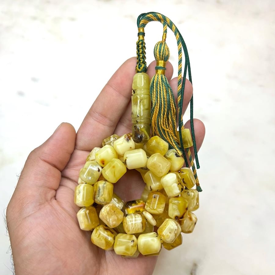 مسباح كهرمان شوائب