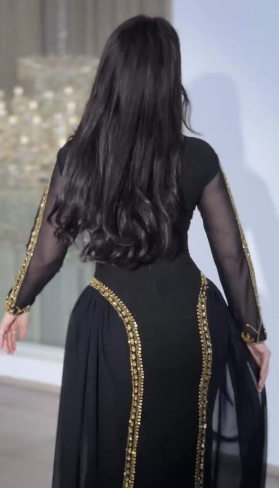 فستان فخم بلونين البني والاسود
