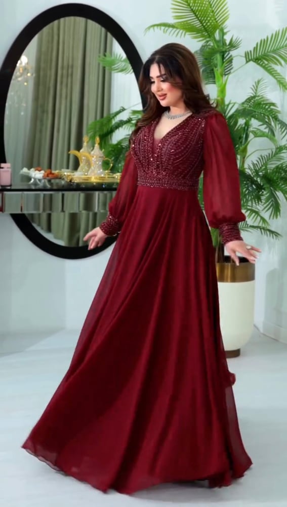 فستان سهرة فخامة بالون الأحمر العنابي