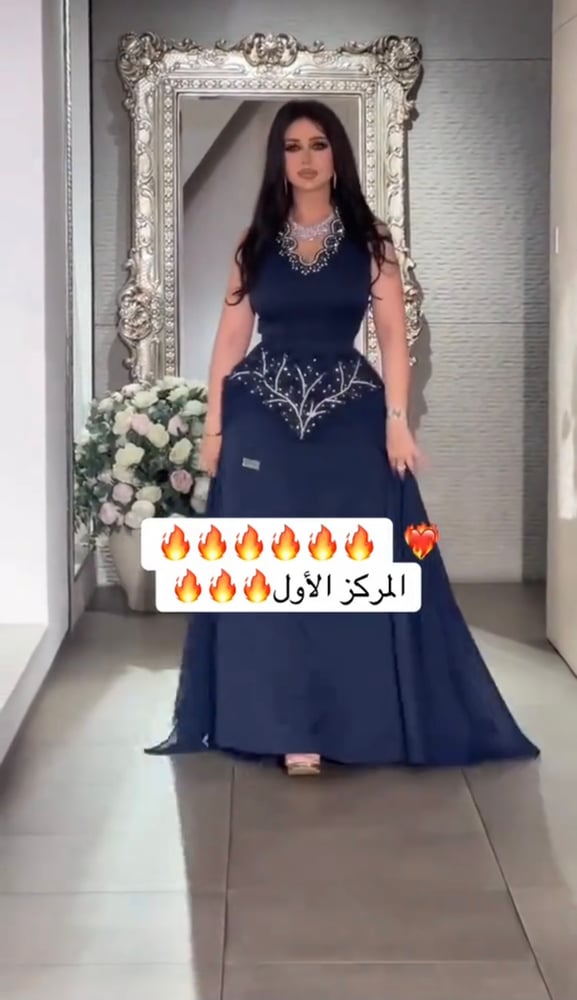 فستان كحلي انيق قماش كريب فاخر تطريز يدوي