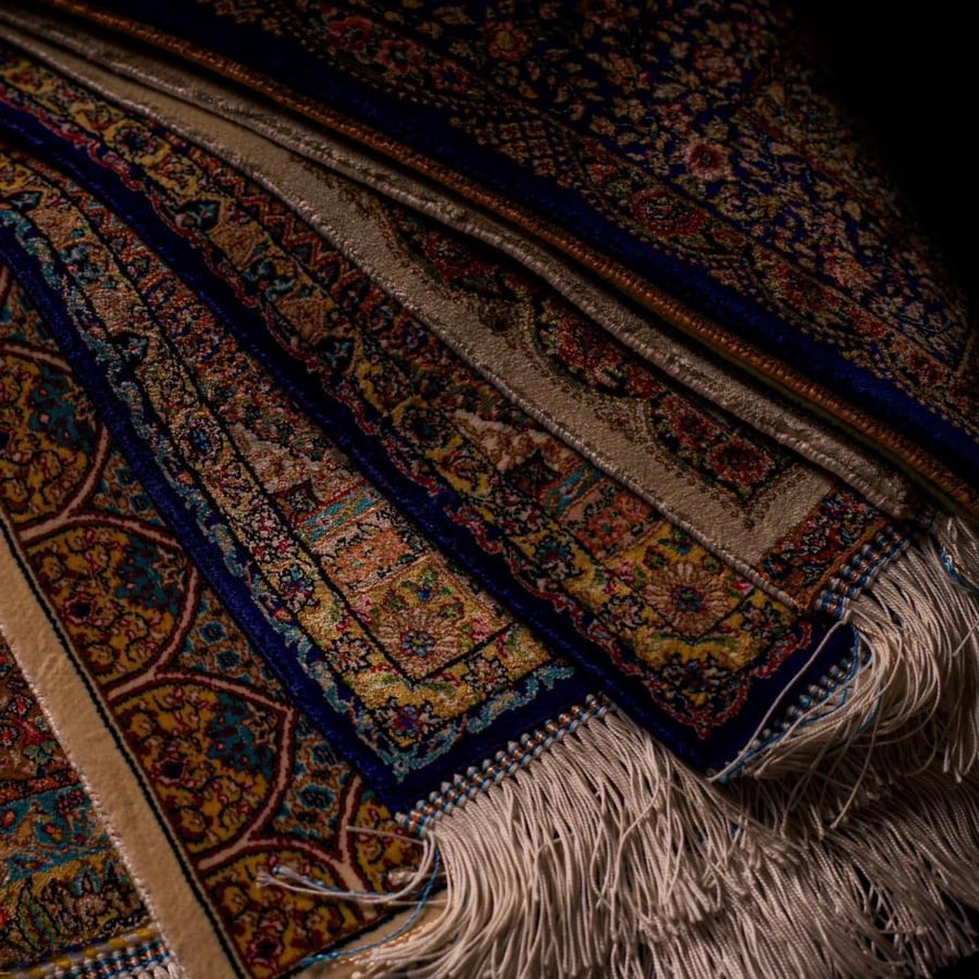 Eye carpet